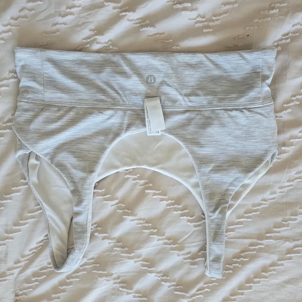 Lululemon Athletica Reversible Sports Bra